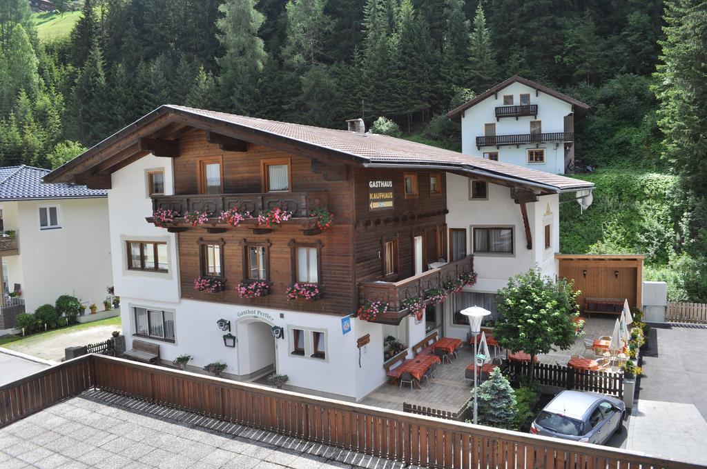 Gasthof Perfler Hotell Außervillgraten Exteriör bild