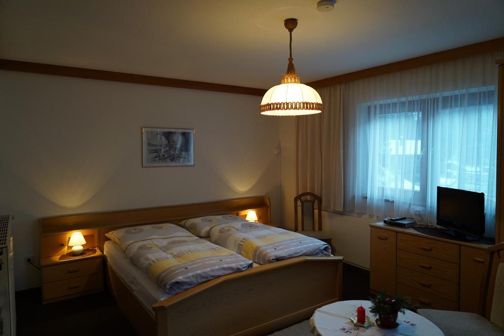 Gasthof Perfler Hotell Außervillgraten Rum bild