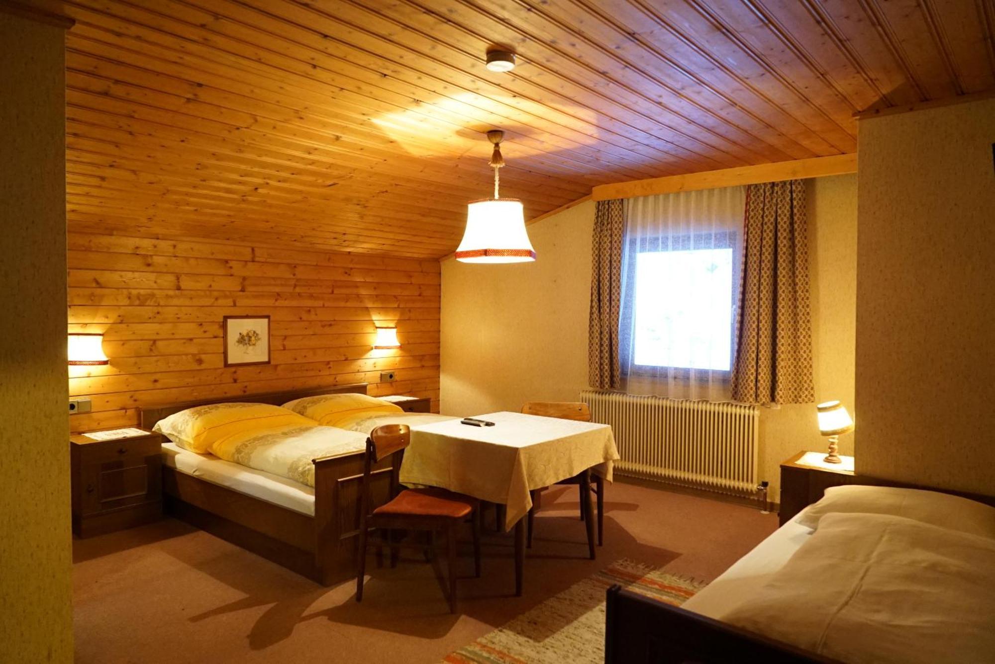 Gasthof Perfler Hotell Außervillgraten Rum bild